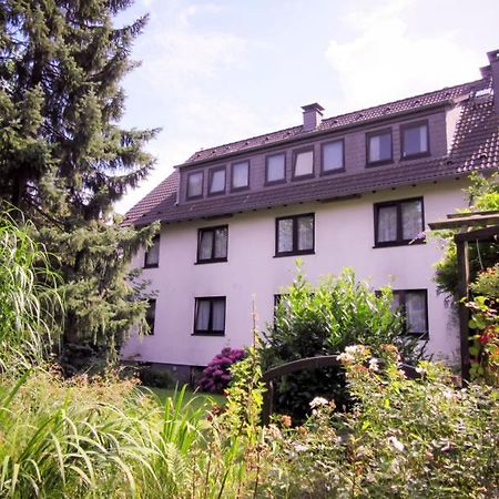 אסן Hotel Zur Flora מראה חיצוני תמונה