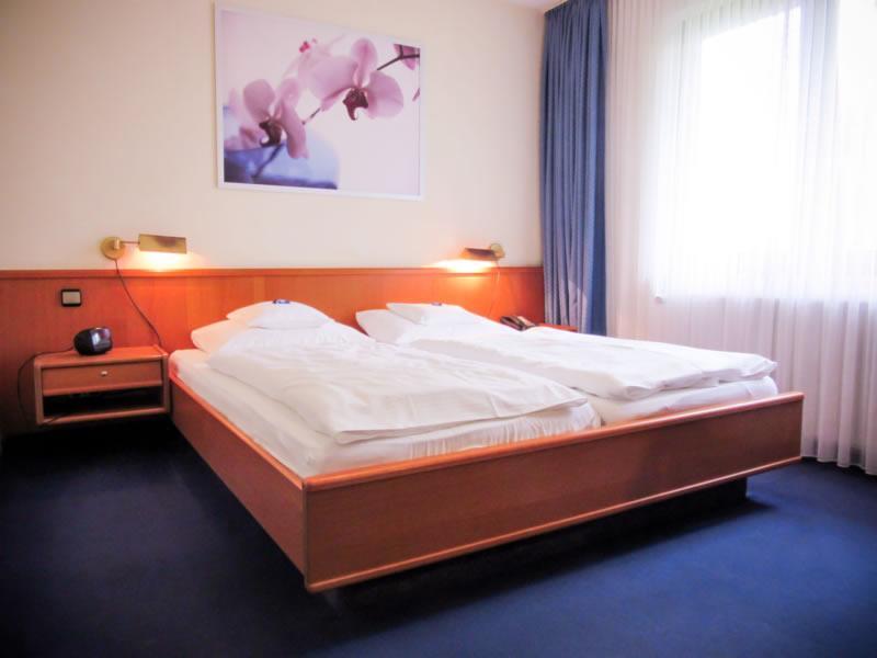 אסן Hotel Zur Flora חדר תמונה